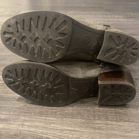 Wishbone Booties - Picture 6 of 7